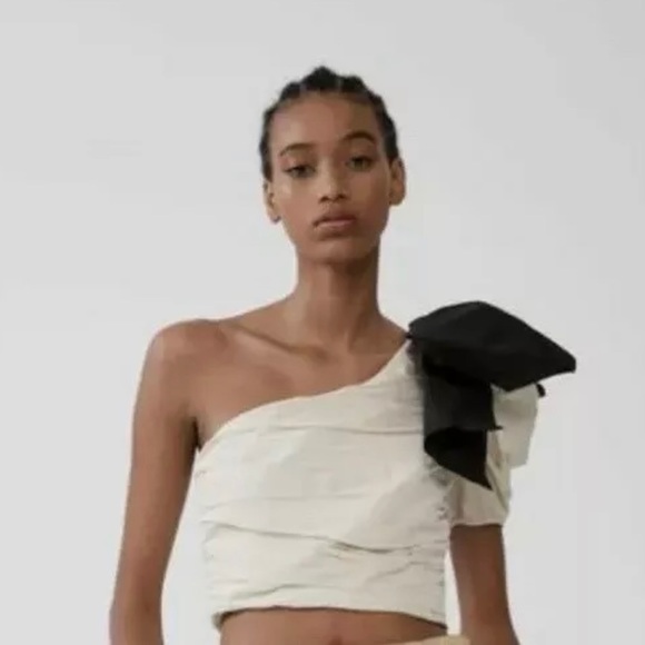 zara white one shoulder shirt
